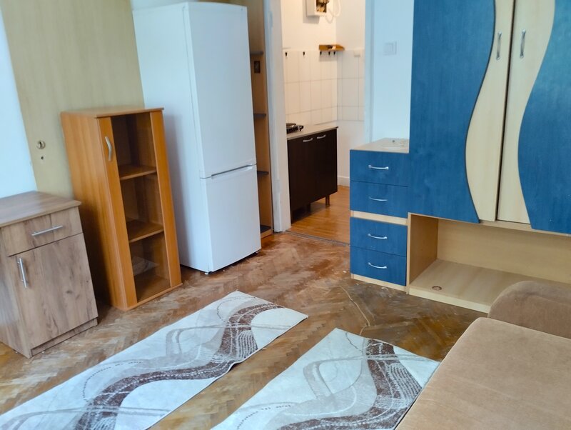 Giurgiului 164, M. Eroii Revolutiei, 20 min. Piata Unirii cu STB