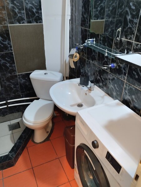 Giurgiului 164, M. Eroii Revolutiei, 20 min. Piata Unirii cu STB