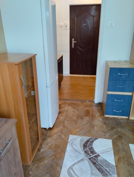 Giurgiului 164, M. Eroii Revolutiei, 20 min. Piata Unirii cu STB